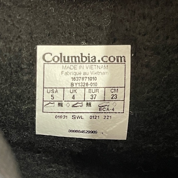 Columbia 200g Isolant snow boots in a size 5 - Picture 8 of 16